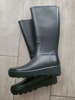 Just Fab Rainboots Rain Boots Black  Brand New Size 5.5 $15