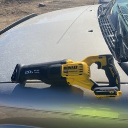 Dewalt Reciprocating Saw 20 V Max Flex Volt  Advantage  