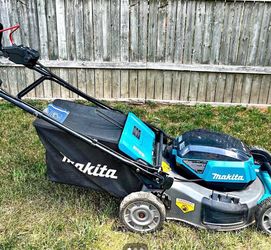 Makita battery mower
