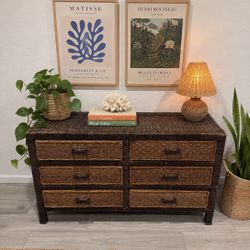 6-Drawer Dresser