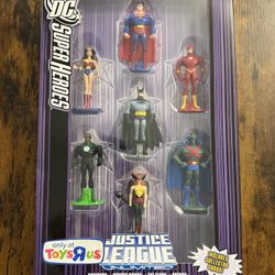 Mattel Die-Cast Justice League Figurine Set Boxed w/ Collector Cards