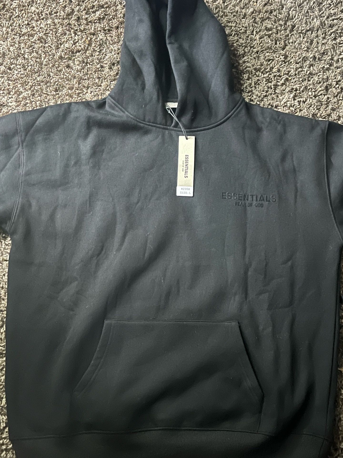 Essential hoodie