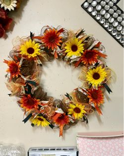Beautiful Fall Colors Door Wreath 22”
