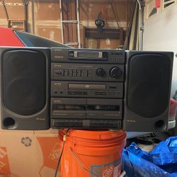 Aiwa Portable Carry Component System CA-DW550U