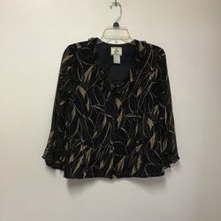 Women’s i(e 100% silk 3/4 Sleeve button down blouse with small white beads… Size-medium