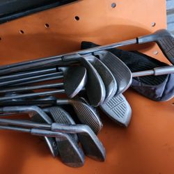22 Golf Clubs