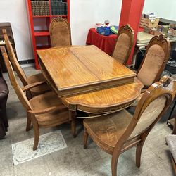 Dining Table And 6 With 2 Leaves 