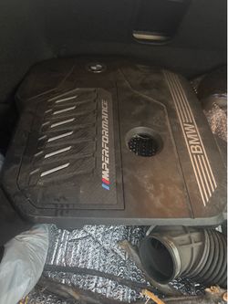 Engine cover for a 2020 m340i
