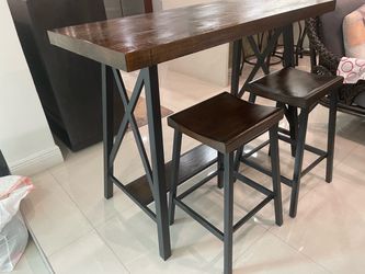 Bar Height Table with 2 Stools