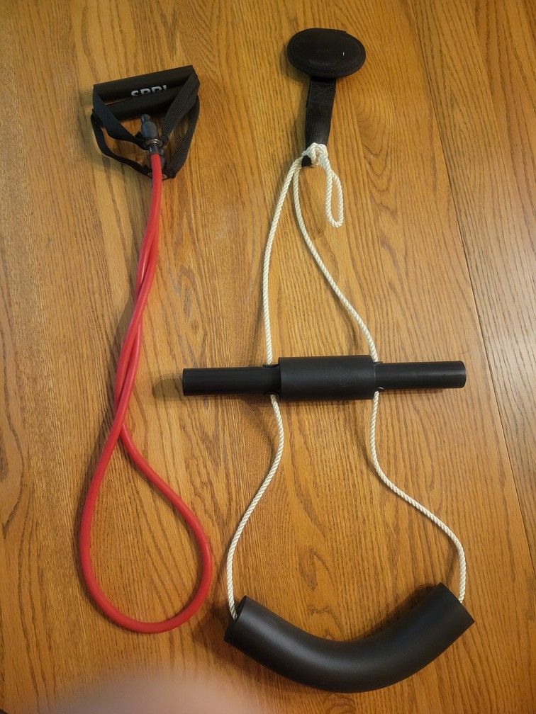 EXERCISE GADGETS. LIKE NEW. IN MILL CREEK.