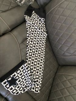 2pc scarf and beanie , 4 pairs