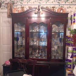Dining Room Table Set With 6 Chairs And Cabinet..