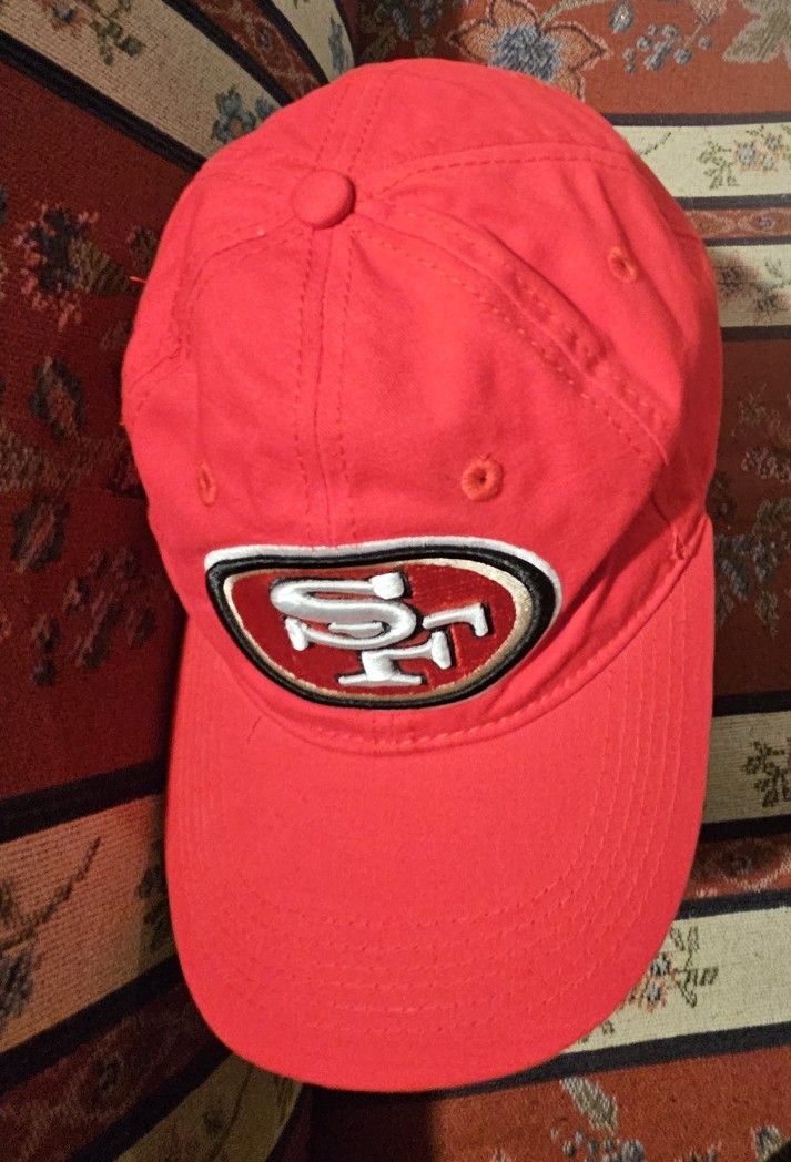 SAN FRANCISCO 49ERS ADULT UNISEX ADULT ADJUSTABLE BACK STRAP ONESIZE /CAP