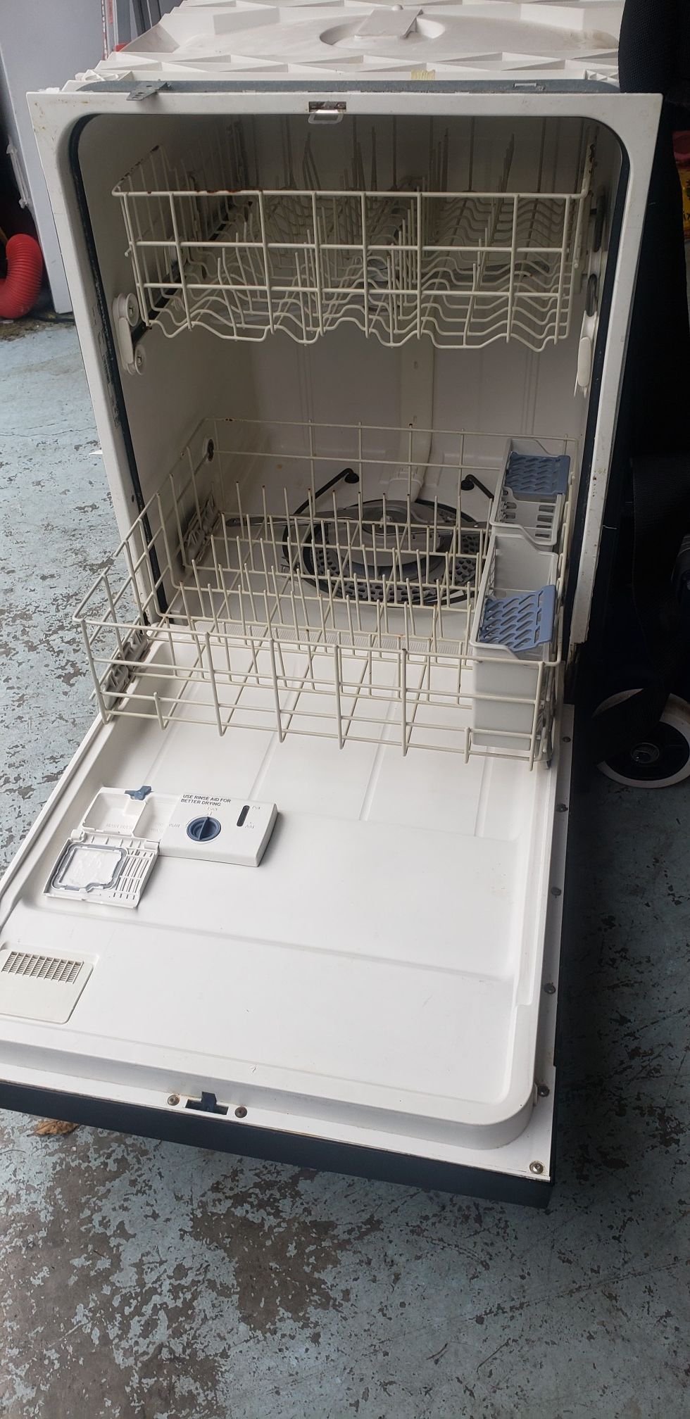 Dishwasher,whirlpool, quiet partner 1. Model du1030xtxb1 for Sale in