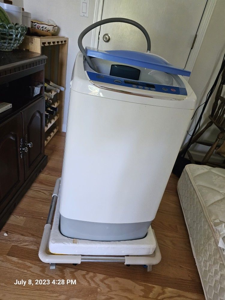 Rca Portable Washer With Wheels station for Sale in Bothell, WA OfferUp