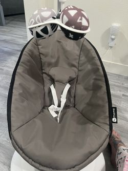 4Moms Rockaroo Baby Rocker 