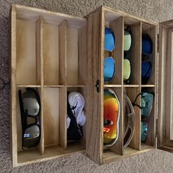 Organizer With Sunglasses