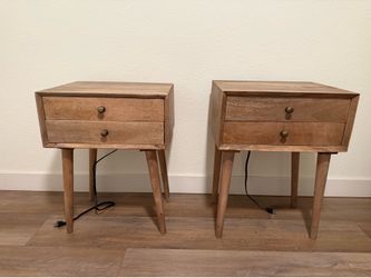 Set of 2 Nightstands