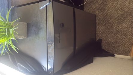 Mini fridge