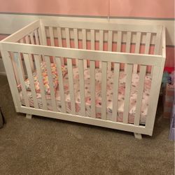 Crib with Mattress