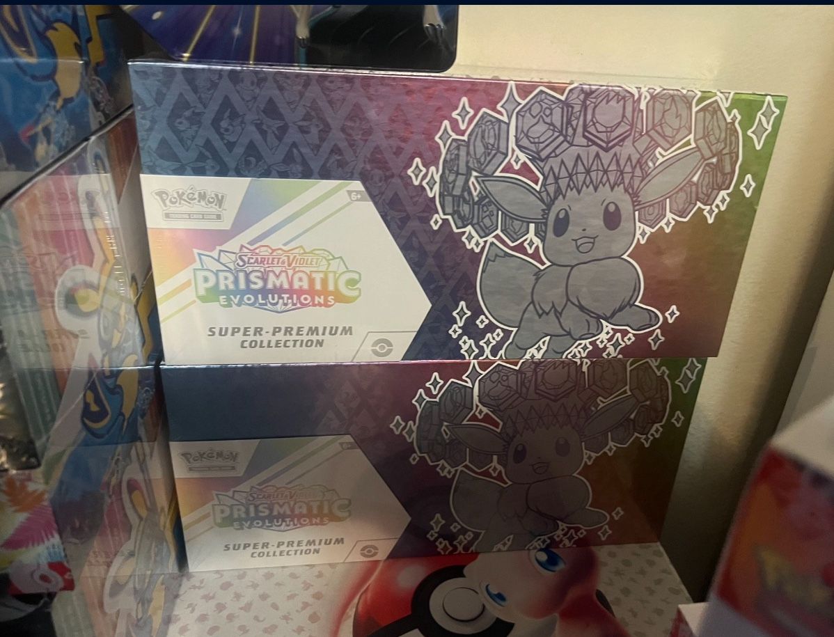 Pokemon Prismatic Premium Collection