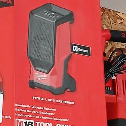 Milwaukee new Speaker Bluetooth 