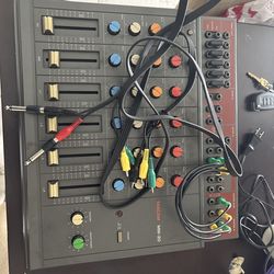 Mixer Tascam MM20