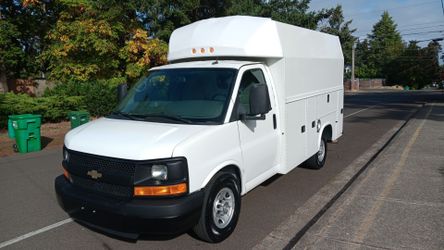 2015 chev 3500 utility truck