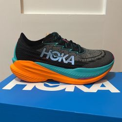 HOKA W MACH X2 Size 9.5