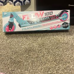 Flow 100 kick folding scooter, Brand New, still in box