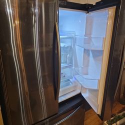 Samsung French Door Fridge – $500