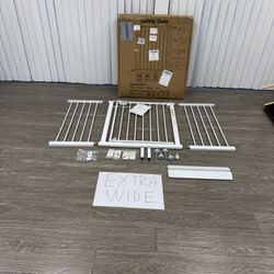 $30 #1912 (30” Tall X 29-62” Wide) Extra Wide Safety Gate For Toddler Baby Or Dog / Pressure Mounted 