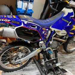 Yz426