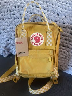 Fjallraven Kanken Mini Backpack