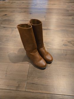 Like New Girls Boots Size 3