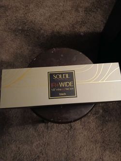 Soleil IR+ Wide 1.5" Infrared Flat Iron in black.