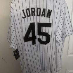 Michael Jordan white Sox size xl jersey