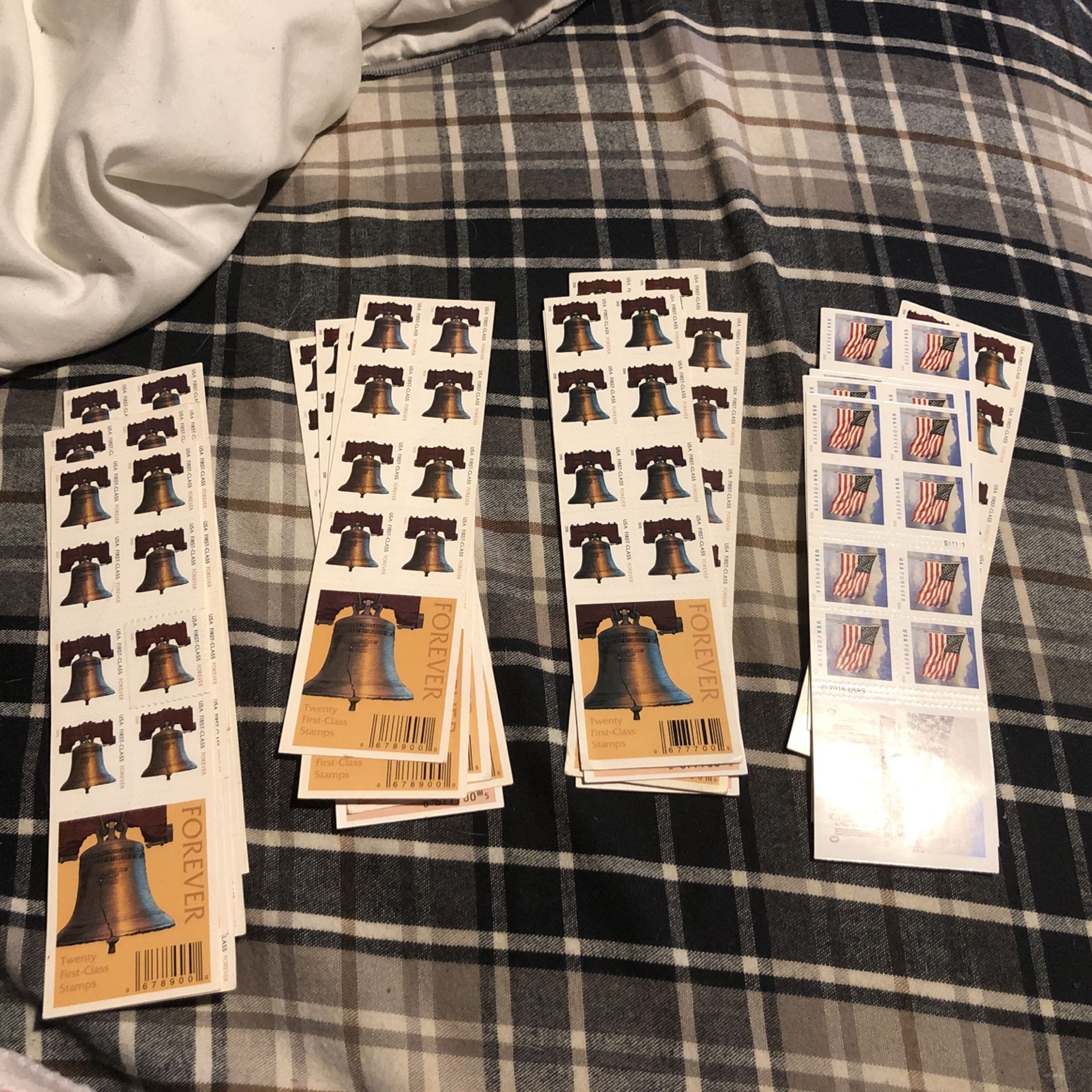 400 FOREVER STAMPS Current Value $208