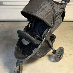 Britax B-Free Stroller + Storage Bag + Baby On board Window sign