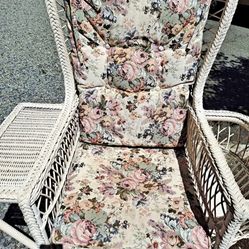 Cottage White Wicker Chair