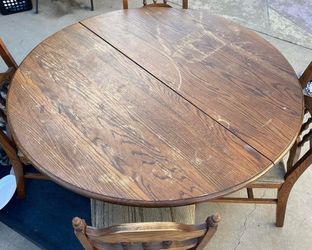 Oak extending dining table
