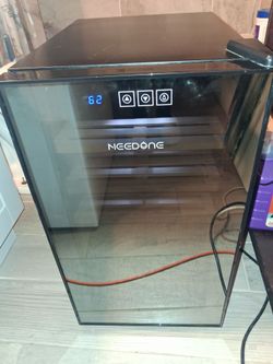 Cigar Humidir 48L Cooling Electronic Cabinet Need One.