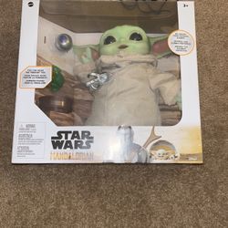 Star Wars The Mandalorian 11-inch Grogu Plush Adventure Bundle