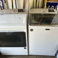 Maytag electric washer/dryer
