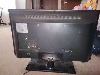 Samsung TV 32in