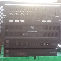 QSC ISA750 