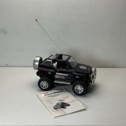 Vintage Taiyo Suzuki Vitara Sidekick RC Truck w/ Manual  WORK SOUND- Storage A-7