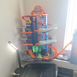 Hot Wheel Ultimate Garage