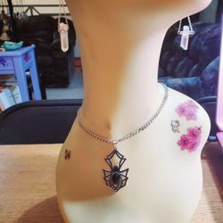 SILVERTONE SPIDER NECKLACE