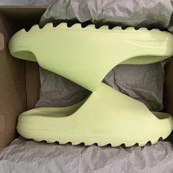 Yeezy Slides Glow Green